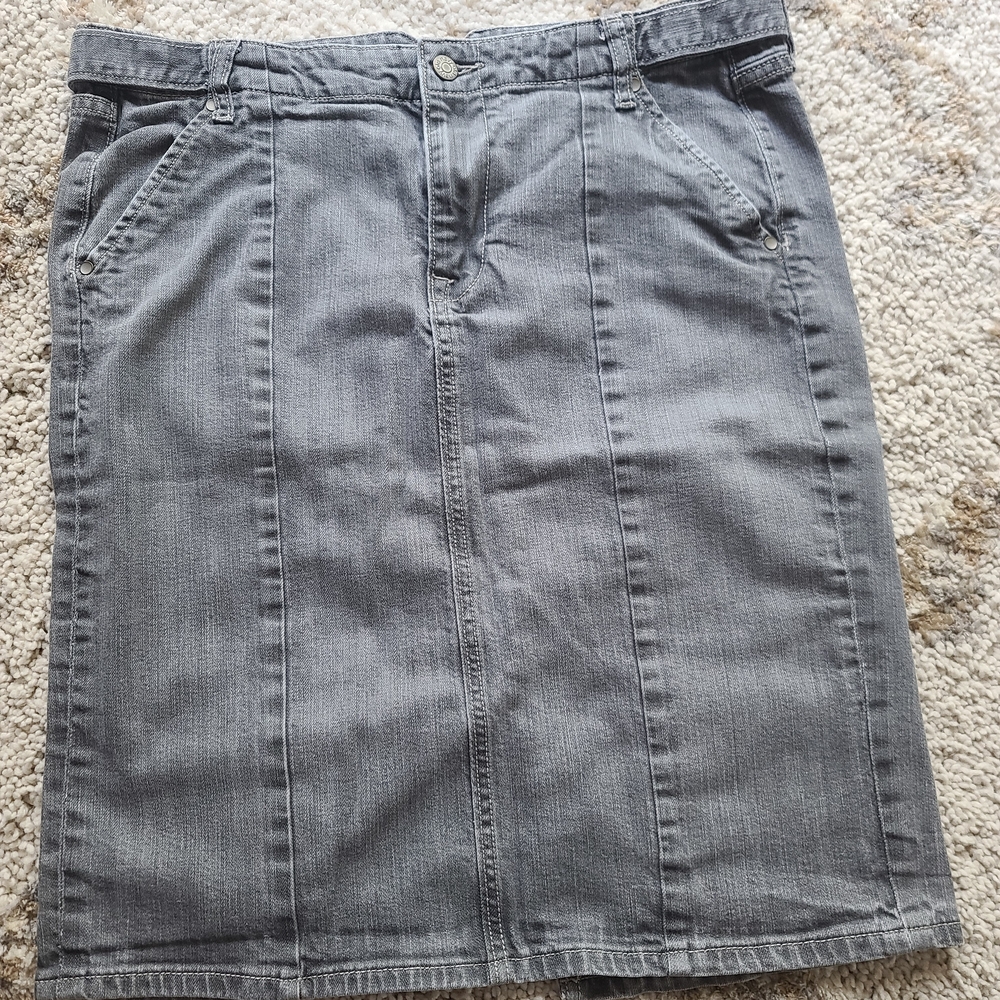 Old Navy Charcoal Pencil Skirt